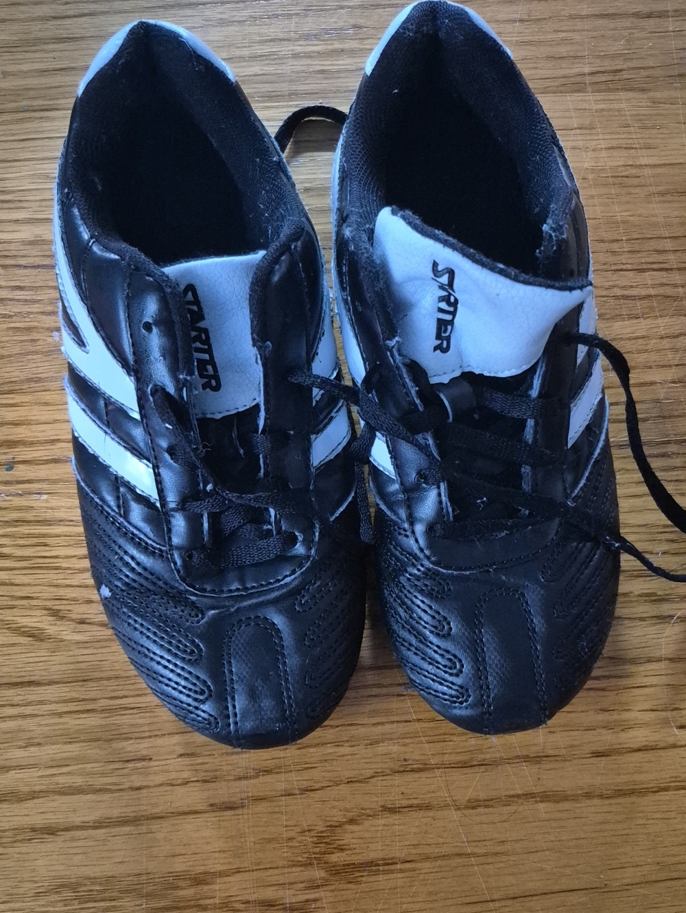 STARTER Black and White Kids' Athletic Cleats